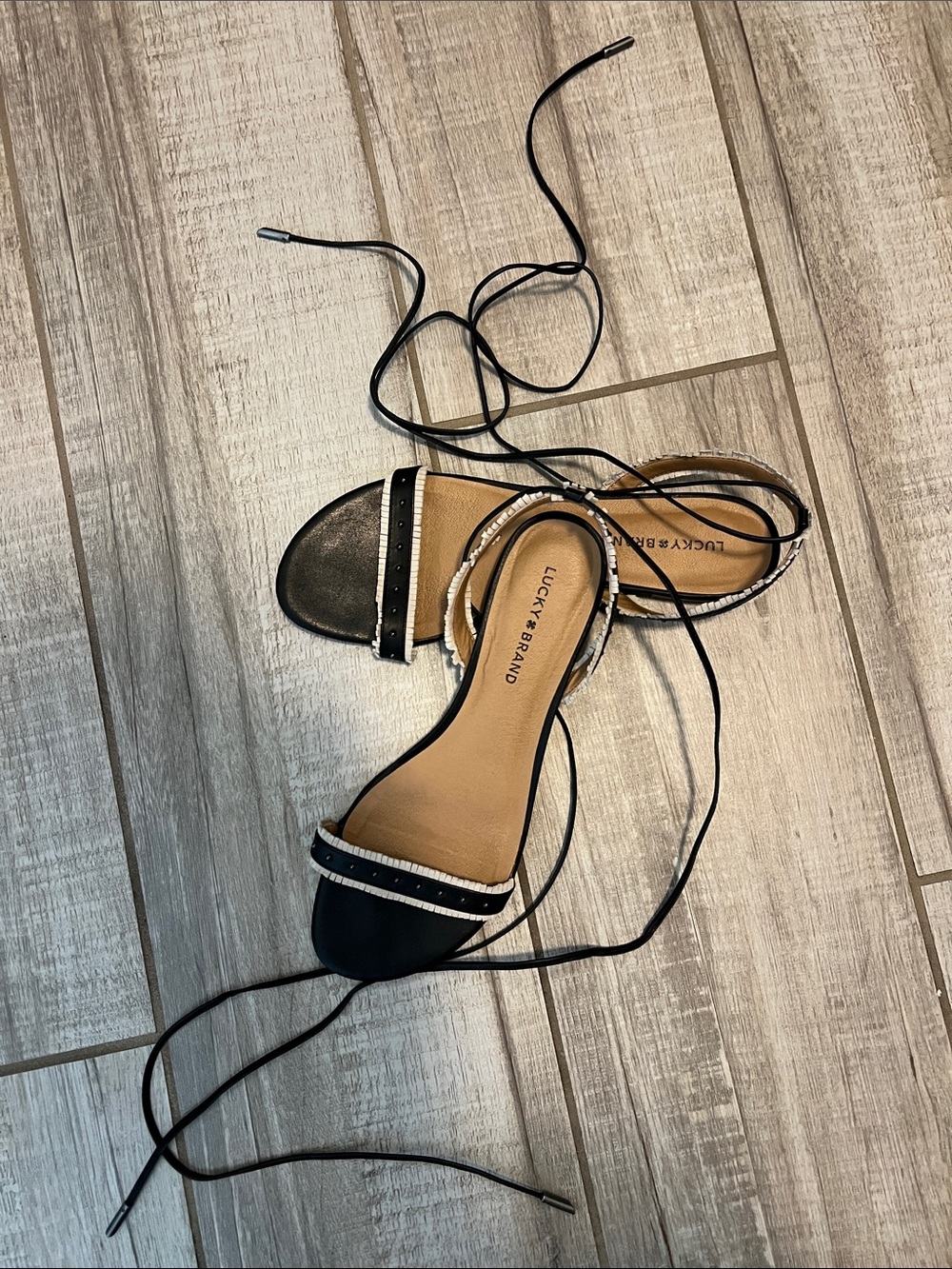 Lucky Brand Toree Leather Navy and Cream Ankle-Tie Strappy Flat Sandals - Picture 2 of 5